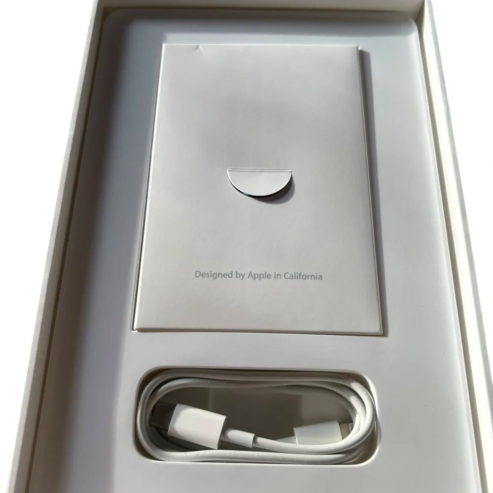 APPLE | The iPad Mini (WiFi Only) - MD532LL/A - 32GB‎ - Silver - Original Box